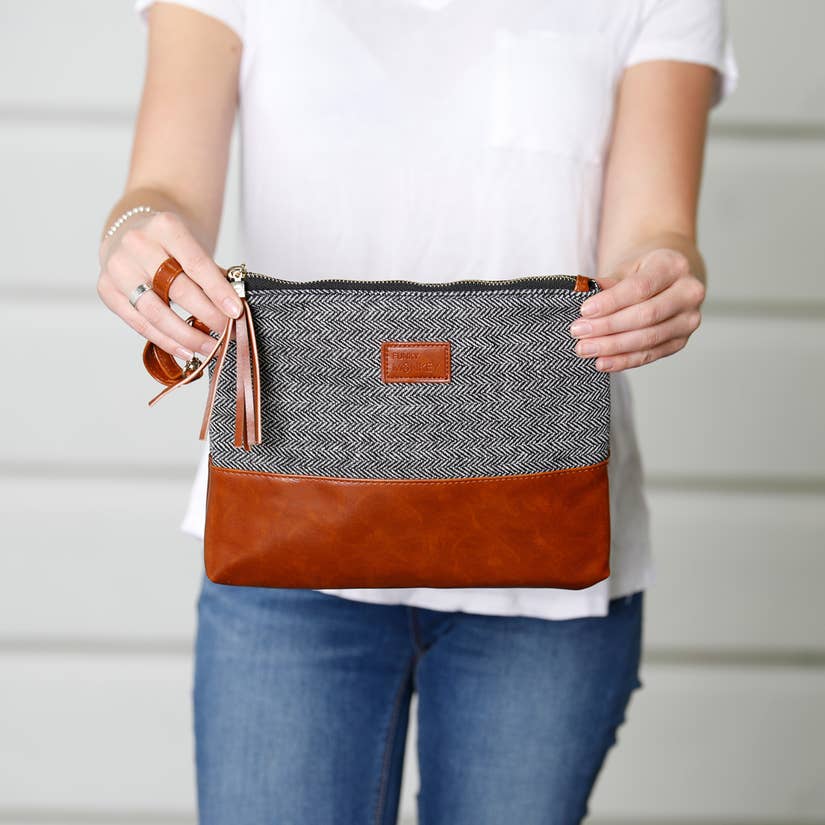 Stylish Wristlet Purse