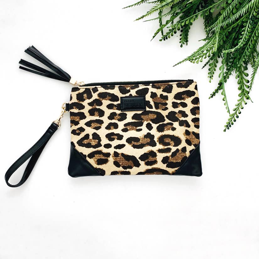 Stylish Wristlet Purse